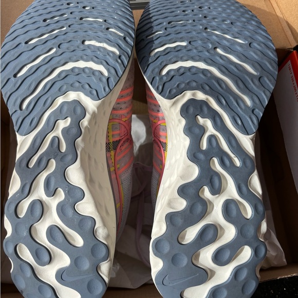 Nike Womens React Infinity Run FK 2 PRM - Picture 5 of 6